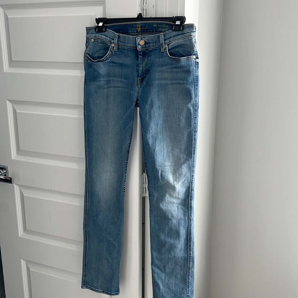 7 for all mankind modern straight light wash jean